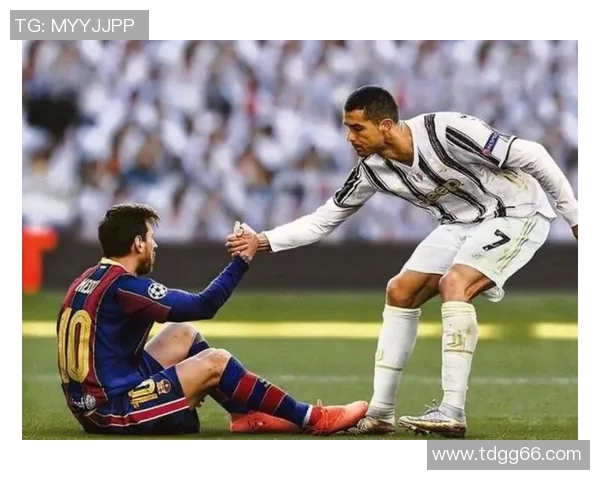 全球顶级足球俱乐部球星竞技风采盘点:从梅西到C罗的传奇之路 全球顶级足球俱乐部球星竞技风采盘点:从梅西到C罗的传奇之路