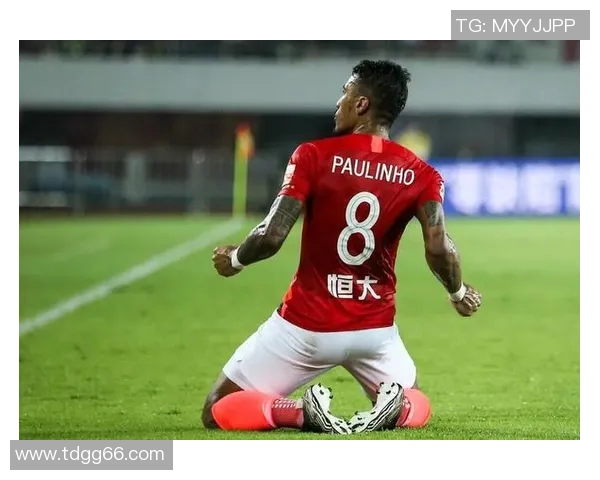 恒大足球队史首位超级球星崛起之路与辉煌成就回顾