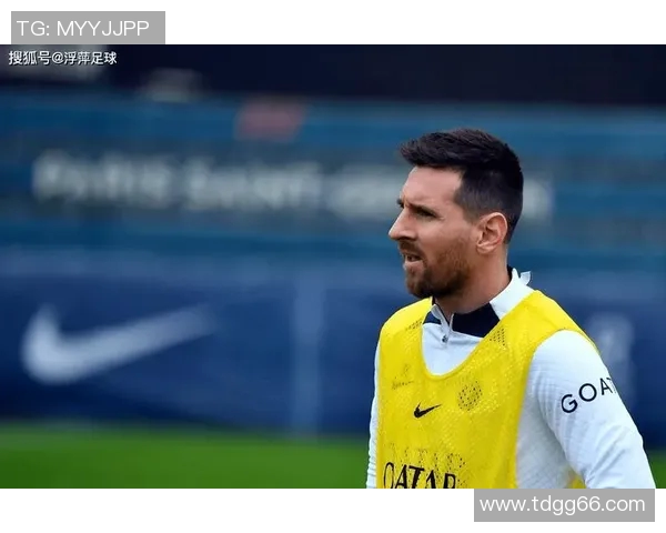 聚焦足球传奇球星的巅峰时刻与人生轨迹揭秘