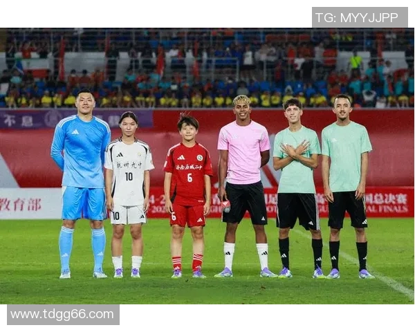 韩国足球巨星闪耀赛场引领亚洲力量崛起